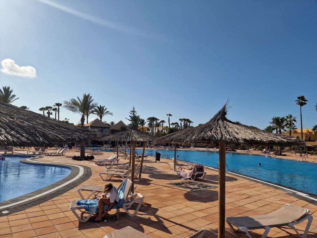 Casa Mari Y Jose Con Grandes Piscinas Y Wifi Gratis Apartment Corralejo Exterior foto